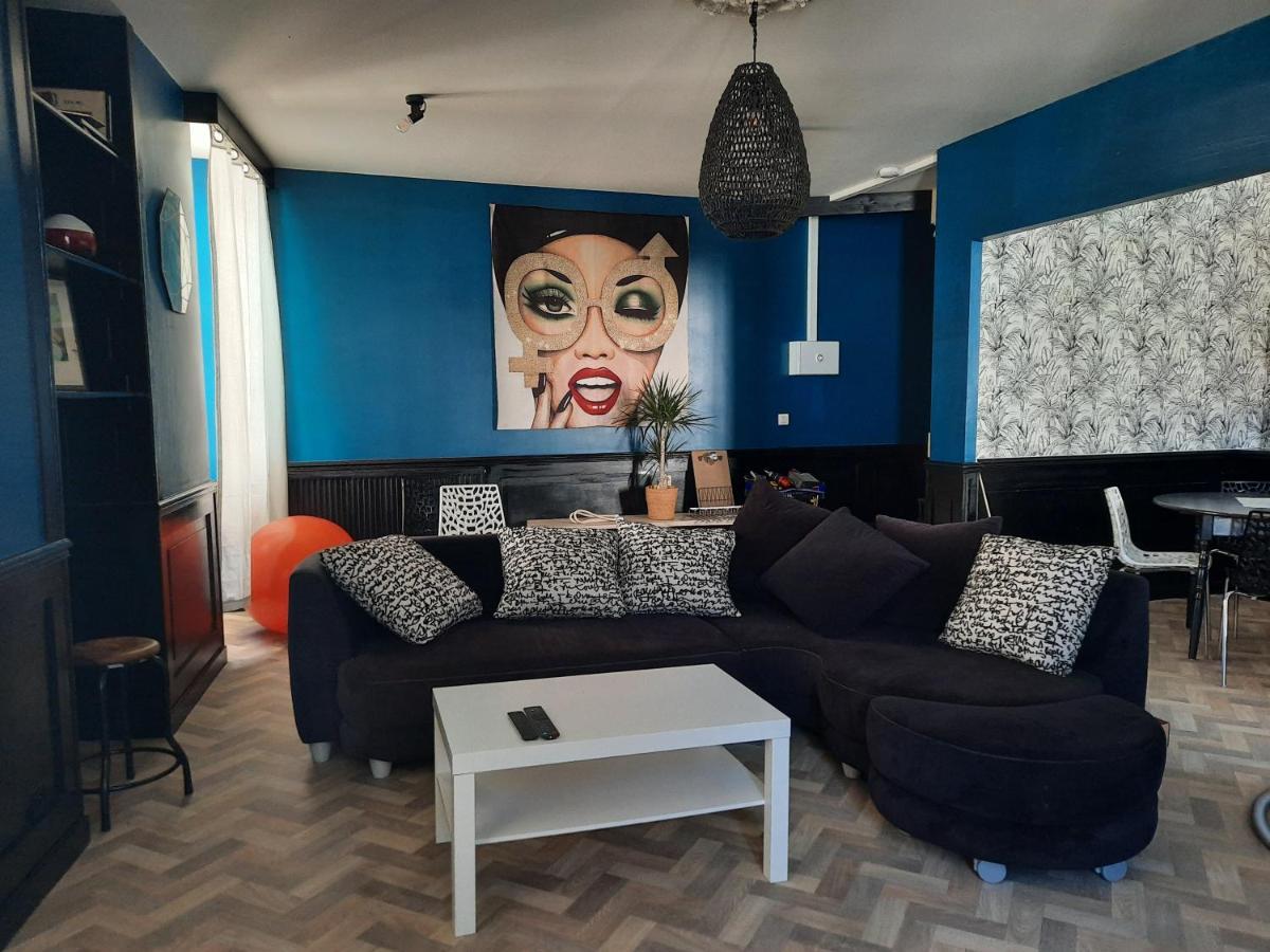Duplex Place Du Marche Saint-Jean-dʼAngély Buitenkant foto